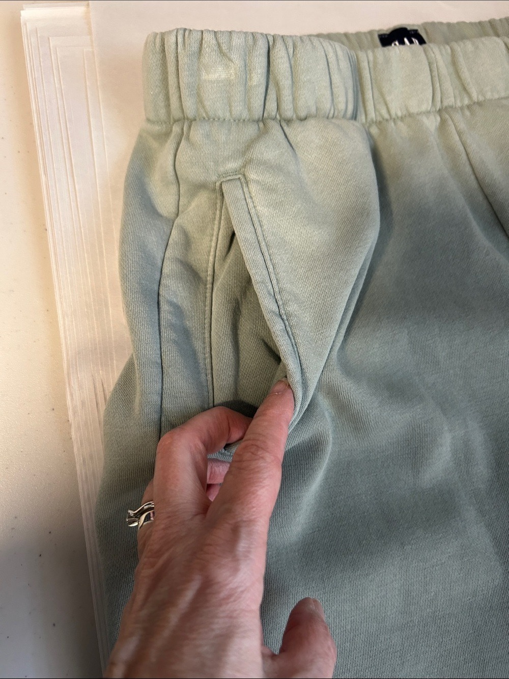 Gap Crewneck Sweatshirt and Joggers Set - Picture 10 of 14